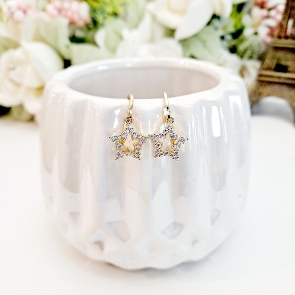 Huggie hoop 16K gold star Rhinestone Festival casual hoop earrings 💖2/$30 - Picture 4 of 15